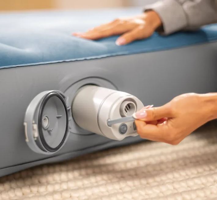 Надувной матрас 152х203х25см "Prestige" встр.насос аккумуляторный, до 272кг, Intex 64189