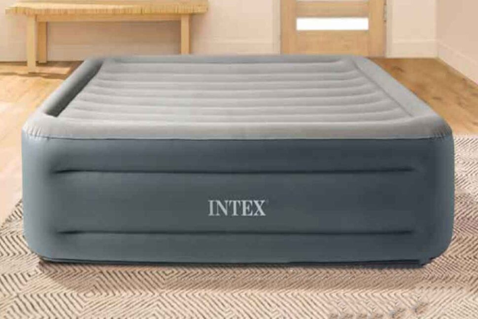 УЦЕНКА Надувная кровать 152х203х46см "Essential" встр.нас. 220В, до 272кг, Intex У64126